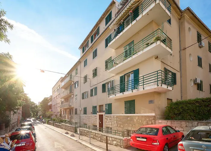 Elegantan Appartement