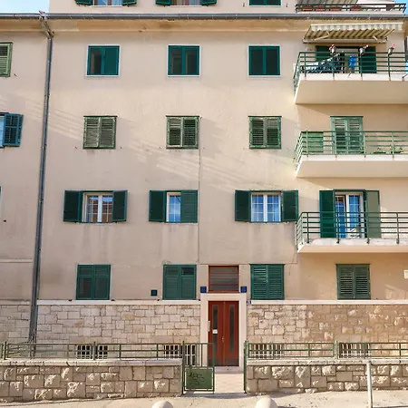 Elegantan Daire Split