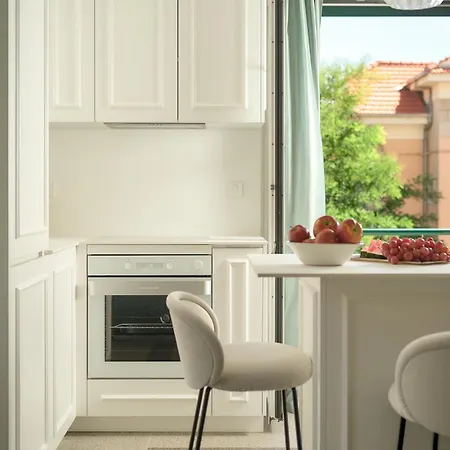 Апартаменти Elegantan *